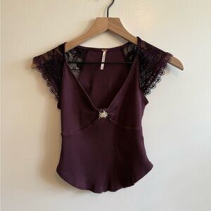 Free People Ribbed V-Neck Top in Plum, Size XS